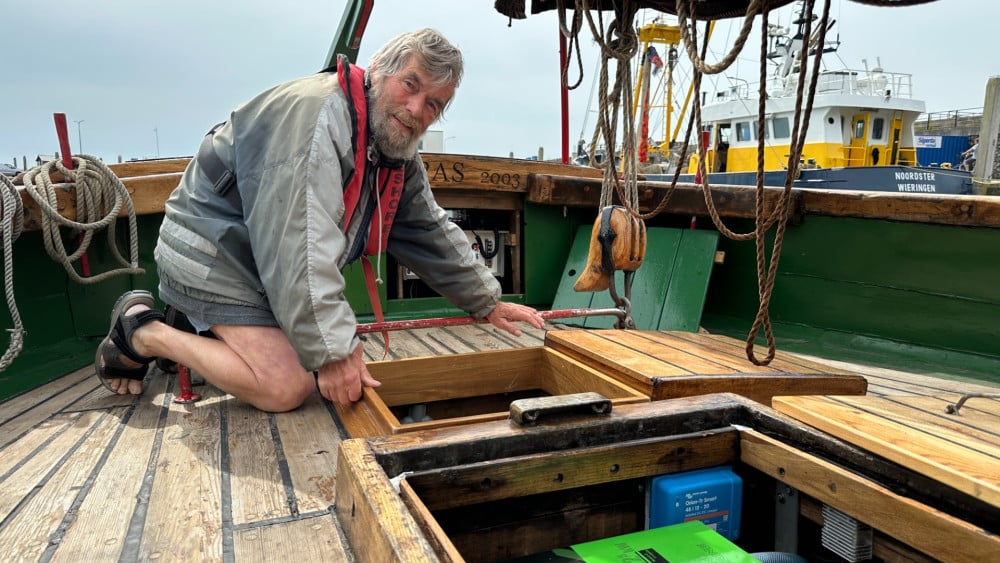 Historisch vissersschip met landelijke primeur: "Je vaart zo