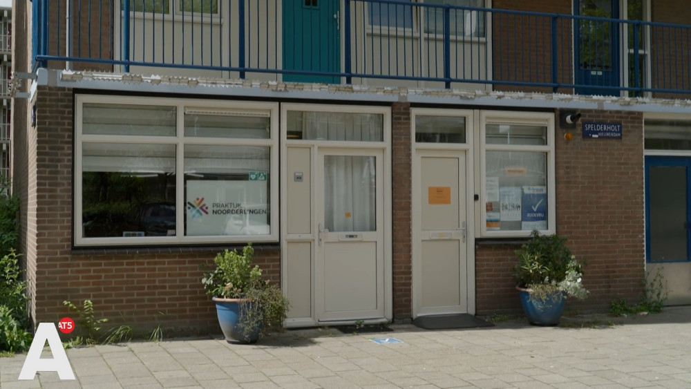 40 percent of GP practices in disadvantaged neighborhoods need support