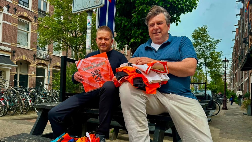 From Arie Haan to Jaap Stam: 275 Orange shirts with a story