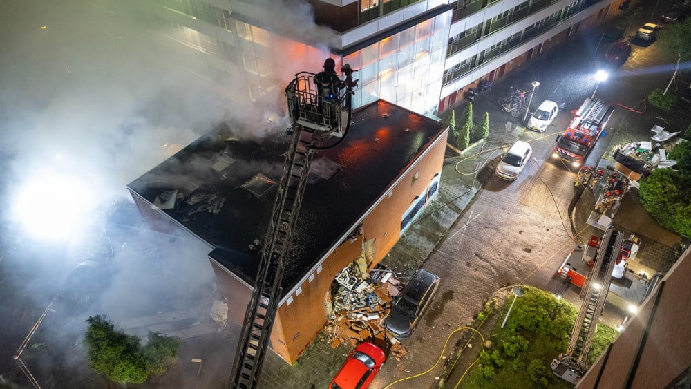 Major fire after explosion on Osdorper Ban, multiple casualties feared