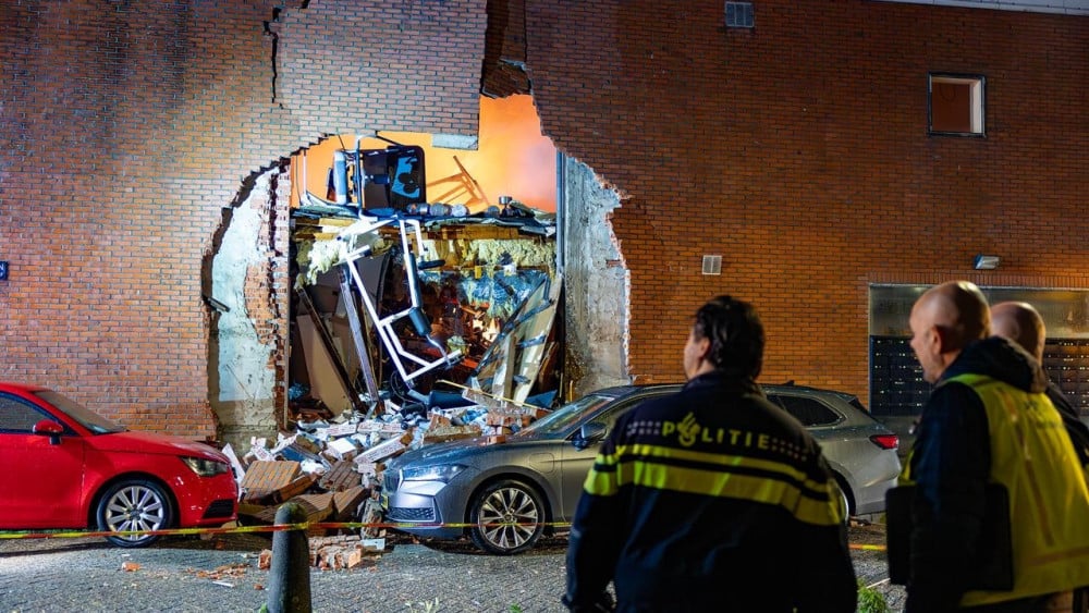 Prosecutors: Men arrested in Amsterdam-Osdorp suspected of planning explosions or ATM bombings