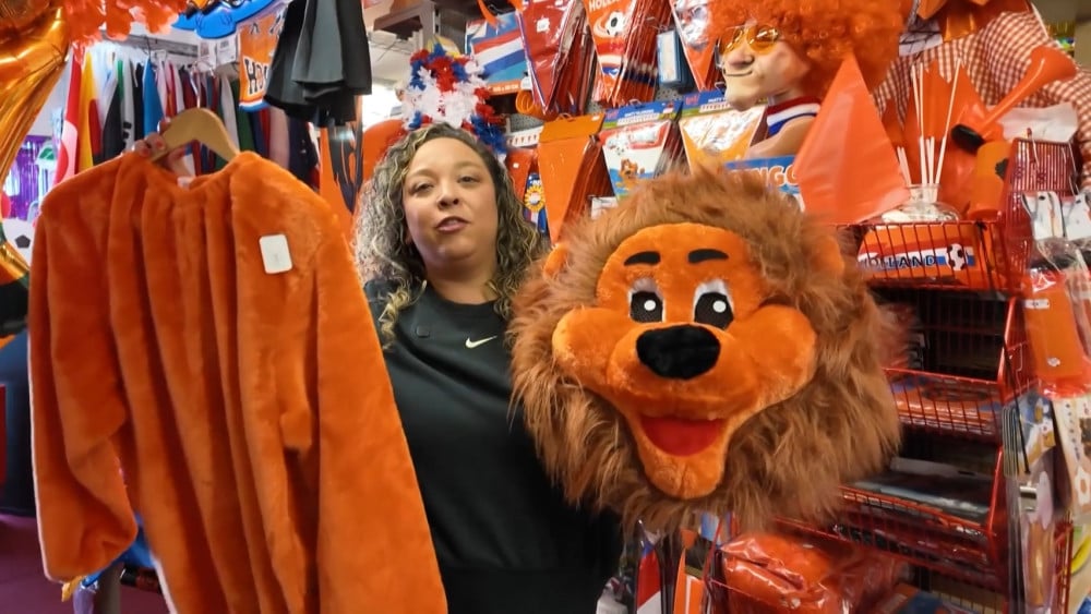 From lion suits to Swedish meatballs, entrepreneurs gear up for World Cup fever