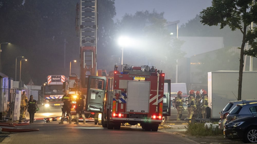 Fire in clothing storage on Visseringweg in Diemen