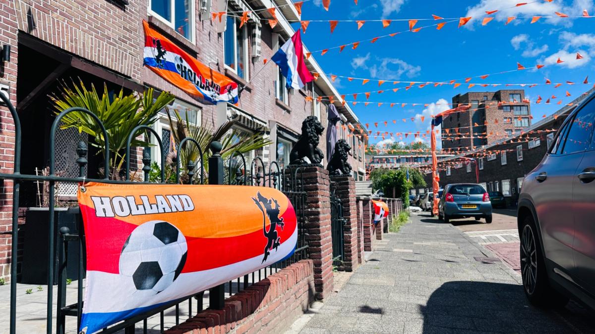 Flinke WK-kater voor de Bantamstraat: 