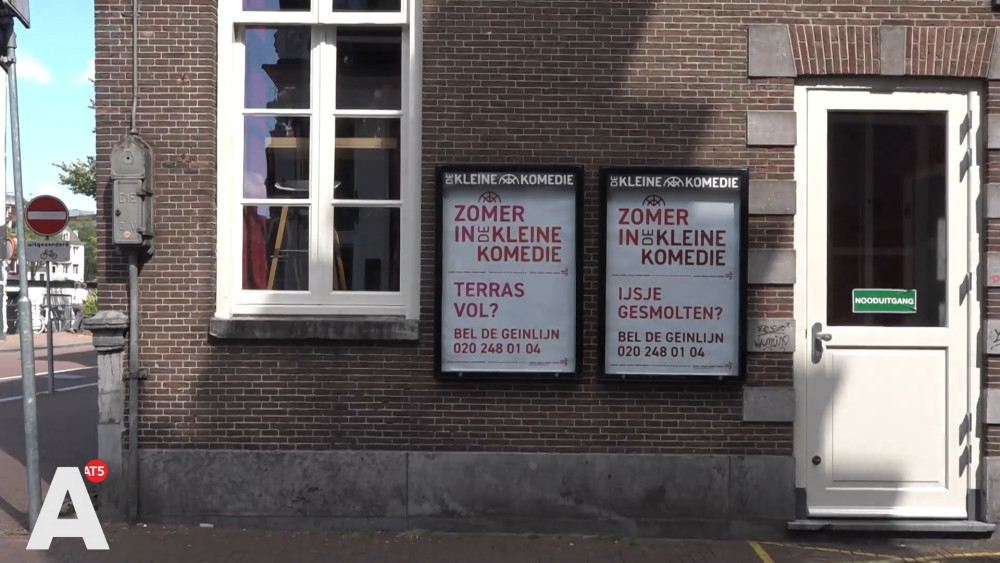 Call for a free joke: De Kleine Komedie opens the Fun Line