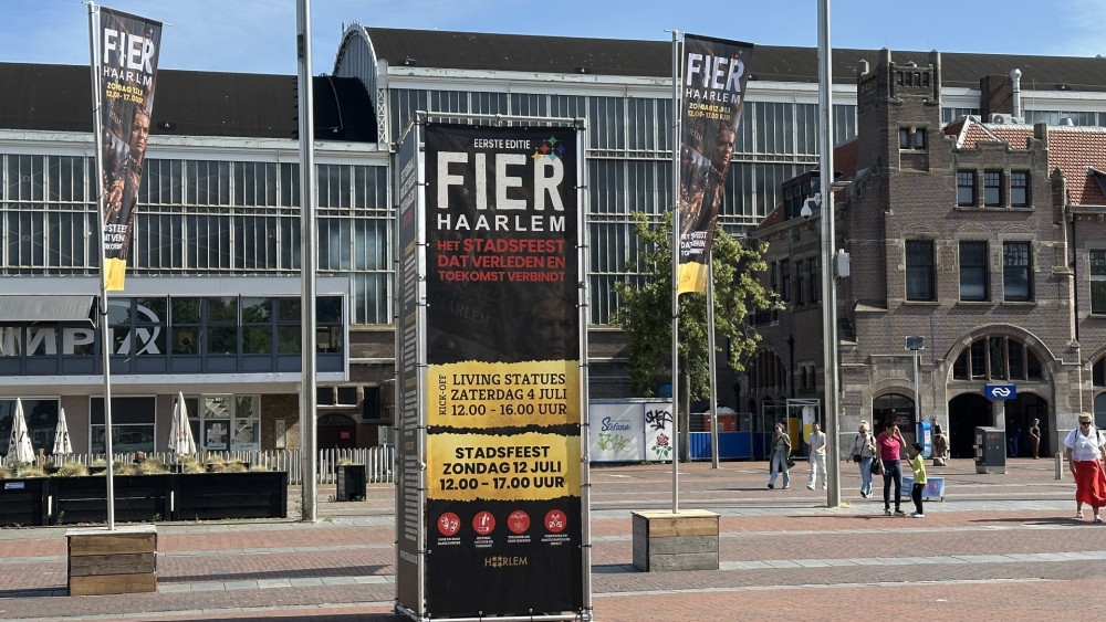 FIER Haarlem celebrates the defeat of the Spanish