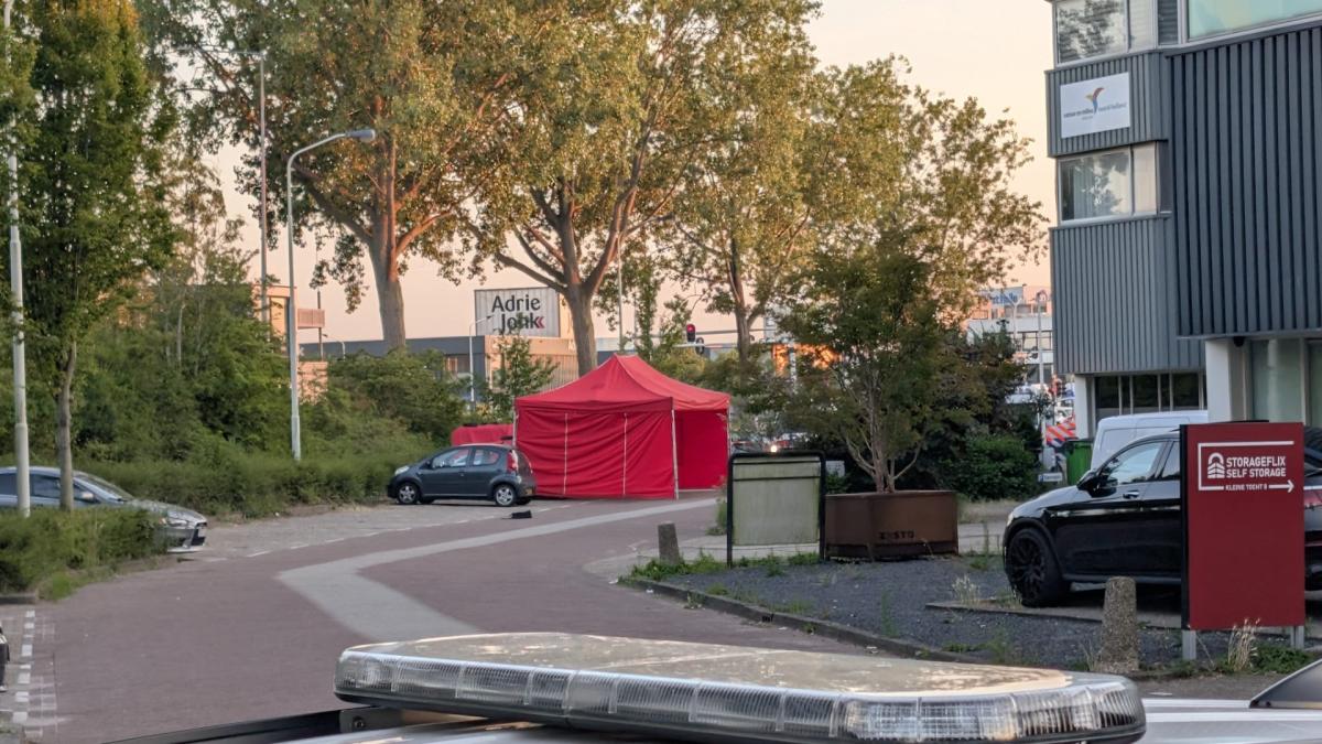 Overleden persoon Zaandam is 32-jarige inwoner, man (18) aangehouden