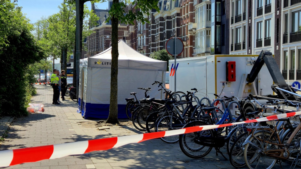 Body found in water on Amsteldijk