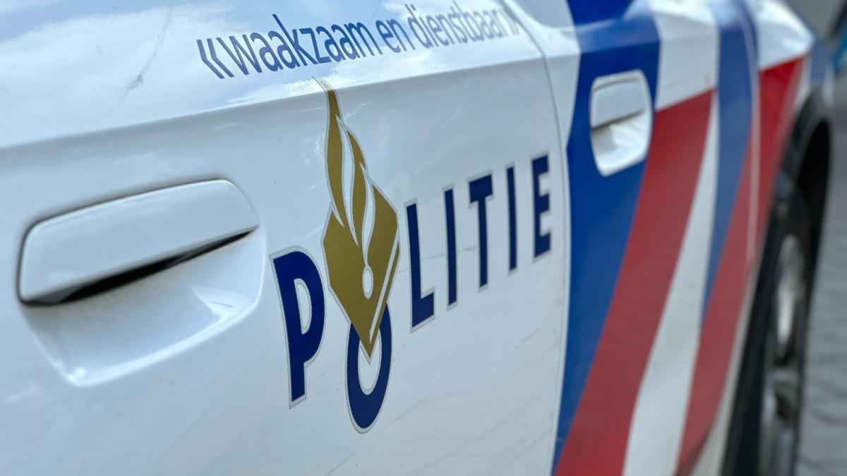 ?? Schip dreigt te zinken na botsing Hollandse Brug • Chaos op N242 door meerdere incidenten sloot