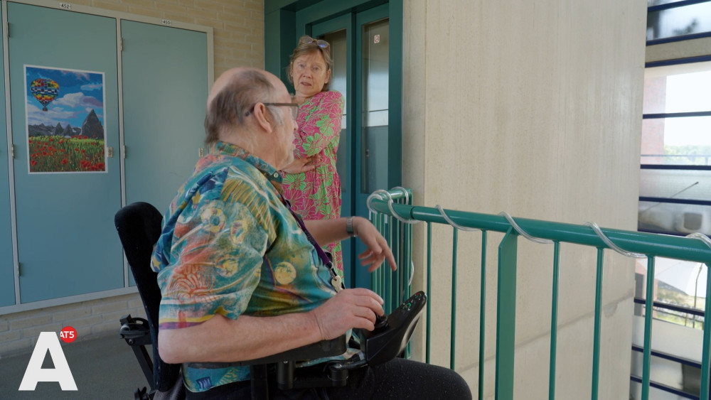Elderly and sick people forced to stay home due to elevator maintenance: "Maintenance performed, but no alternative provided"