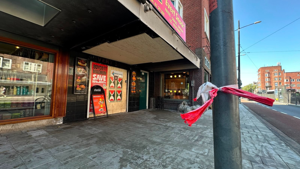 Neighborhood raises money for snack bar owner Mahmoud after fire: "We want to give something back"