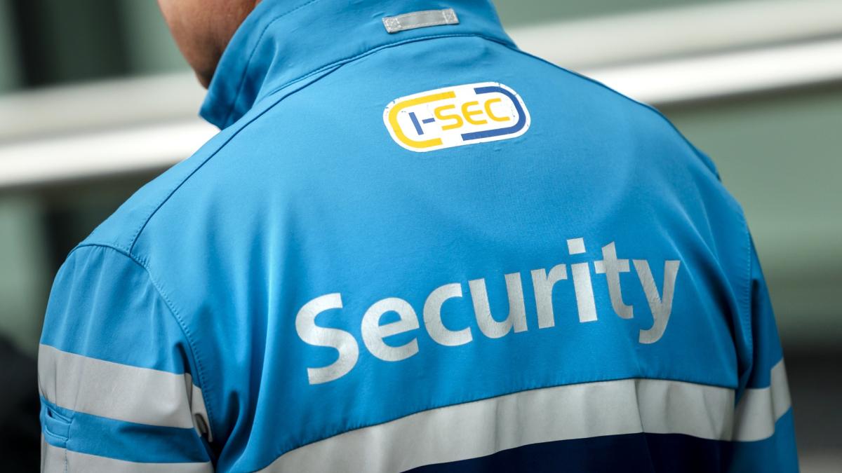 Vakbonden 'uitonderhandeld': staking Schipholbeveiligers weer iets dichterbij