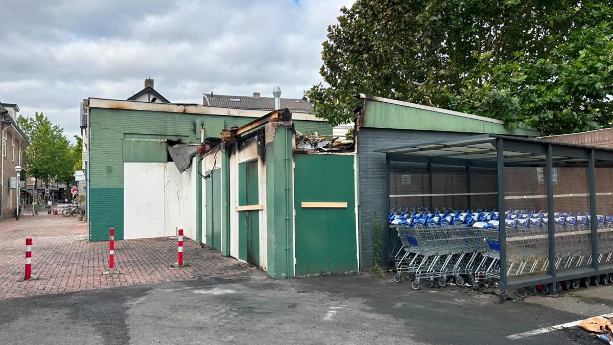 Grote brand bij geliefde Turkse supermarkt: 