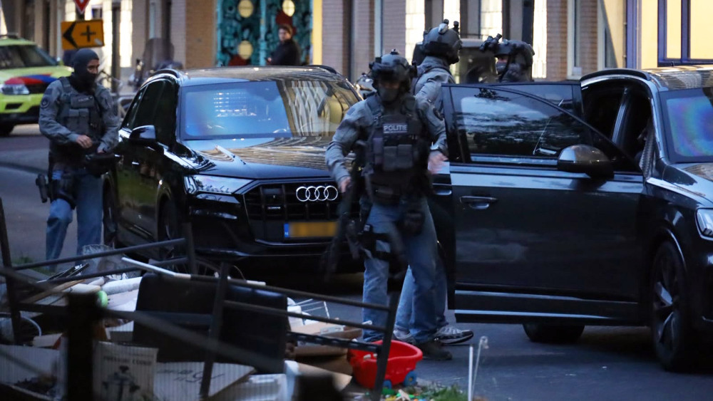 Drug users (and cockroaches) have occupied apartment where shooting took place for years