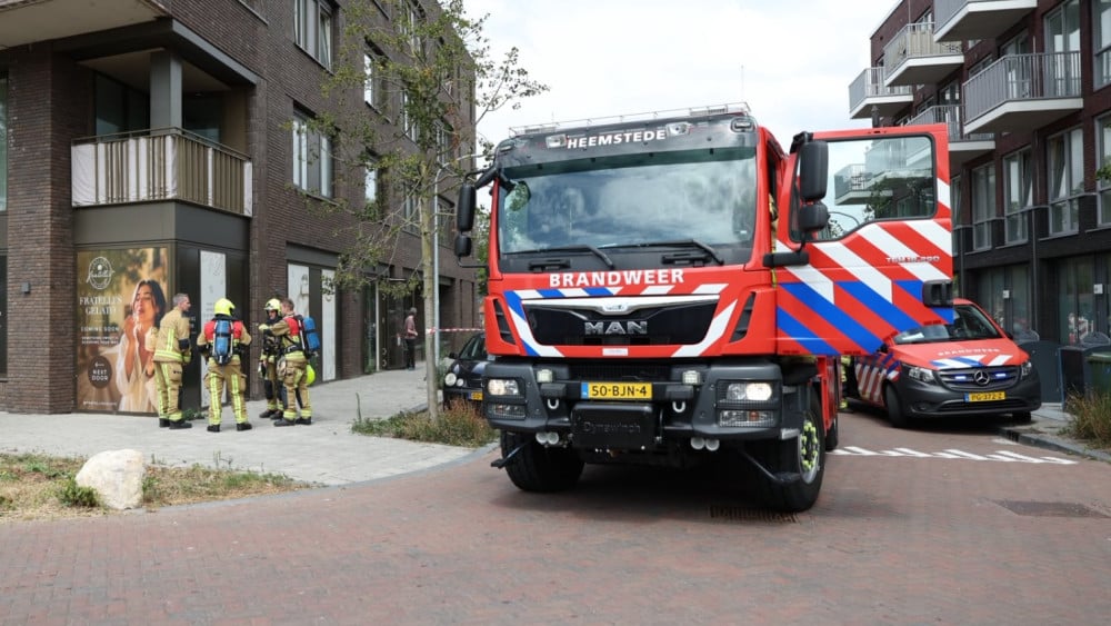 Mattress catches fire in elevator: apartment building in Haarlem evacuated