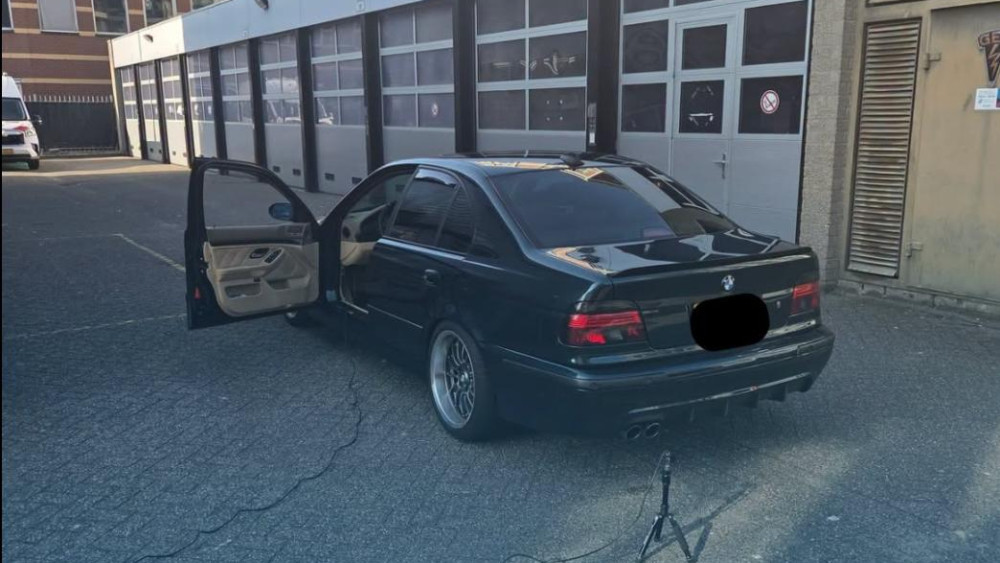 Motorist causes huge disturbance in Nieuw-West and is banned from driving