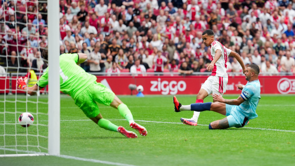 Ajax secures narrow victory over Burnley between European matches after making swift changes