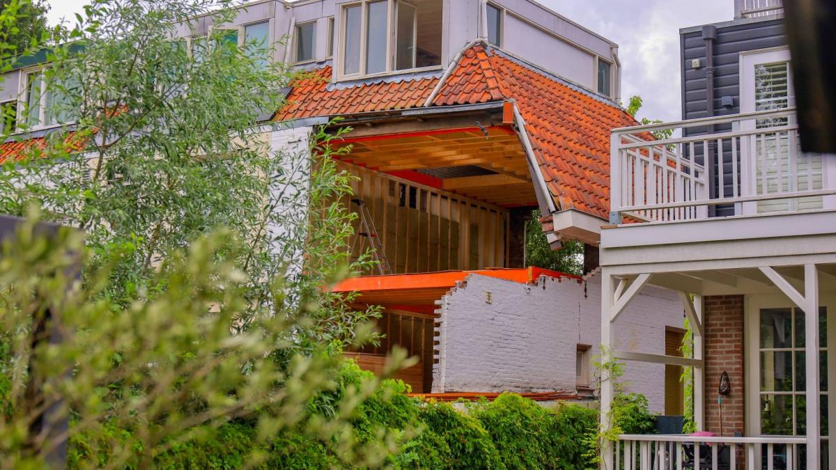 Eigenaar ingestort huis had geen bouwvergunning en hij is niet de enige