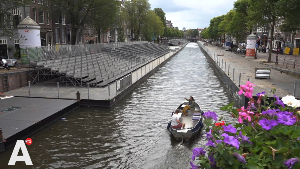 Grandstand for ten thousand people rises on the Prinsengracht: "But I have the best spot"