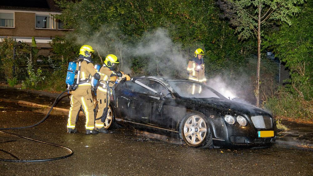 Multiple cars burn out, including luxury sports car