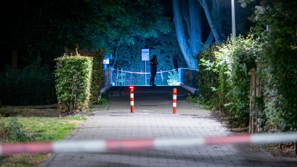 17-year-old boy shot in Slotermeer, taken to hospital with severe leg injury
