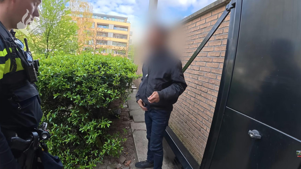 How camera surveillance works in the Delflandplein neighborhood: drug user fined nearly 500 euros