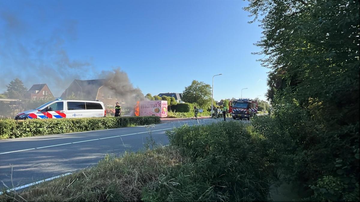 Brand bij foodtruck in Aalsmeer