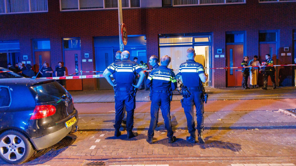 Person injured in stabbing on De Savornin Lohmanstraat in Amsterdam Nieuw-West