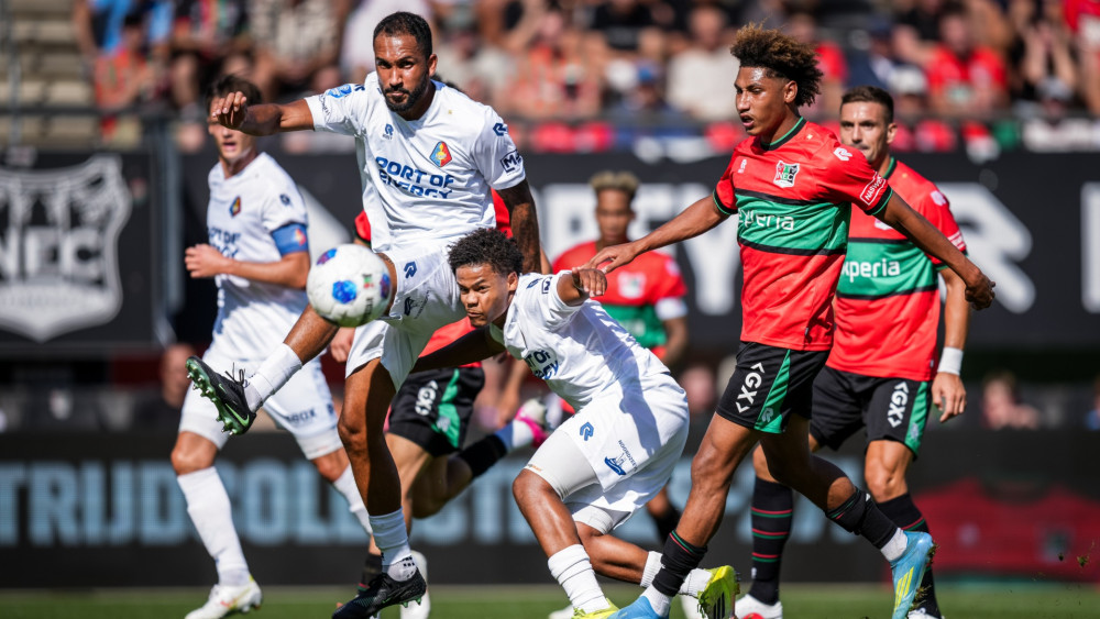🔴 Telstar verrast met voorsprong halverwege bij NEC • Brouwer en Mendes trefzeker