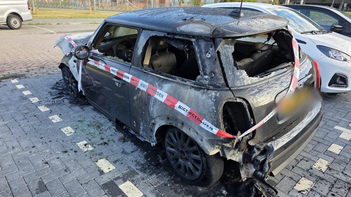 Zoveelste autobrand Den Helder