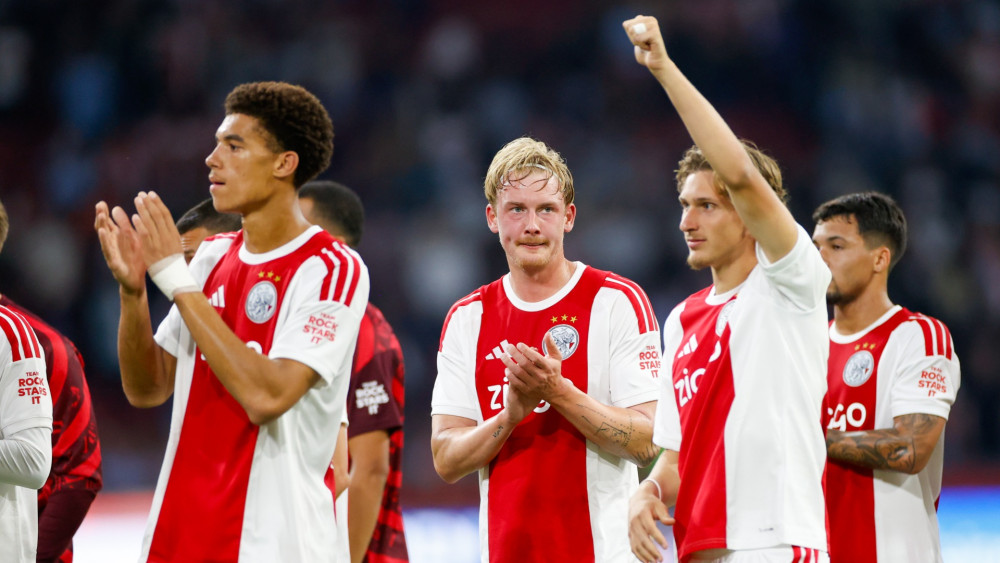 Full of Amsterdam bravado, Ajax kicks off the season in Zwolle