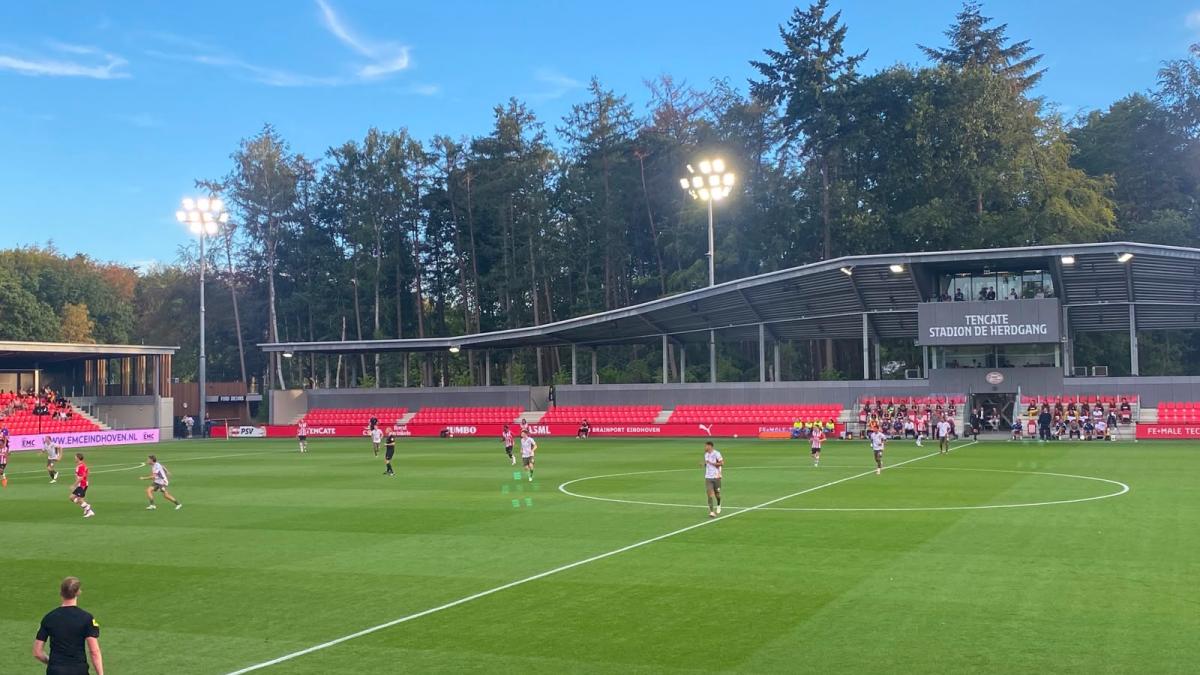 ?? FC Volendam start het nieuwe seizoen • Steur, Kleijn, Niemeijer en Wolff in basis