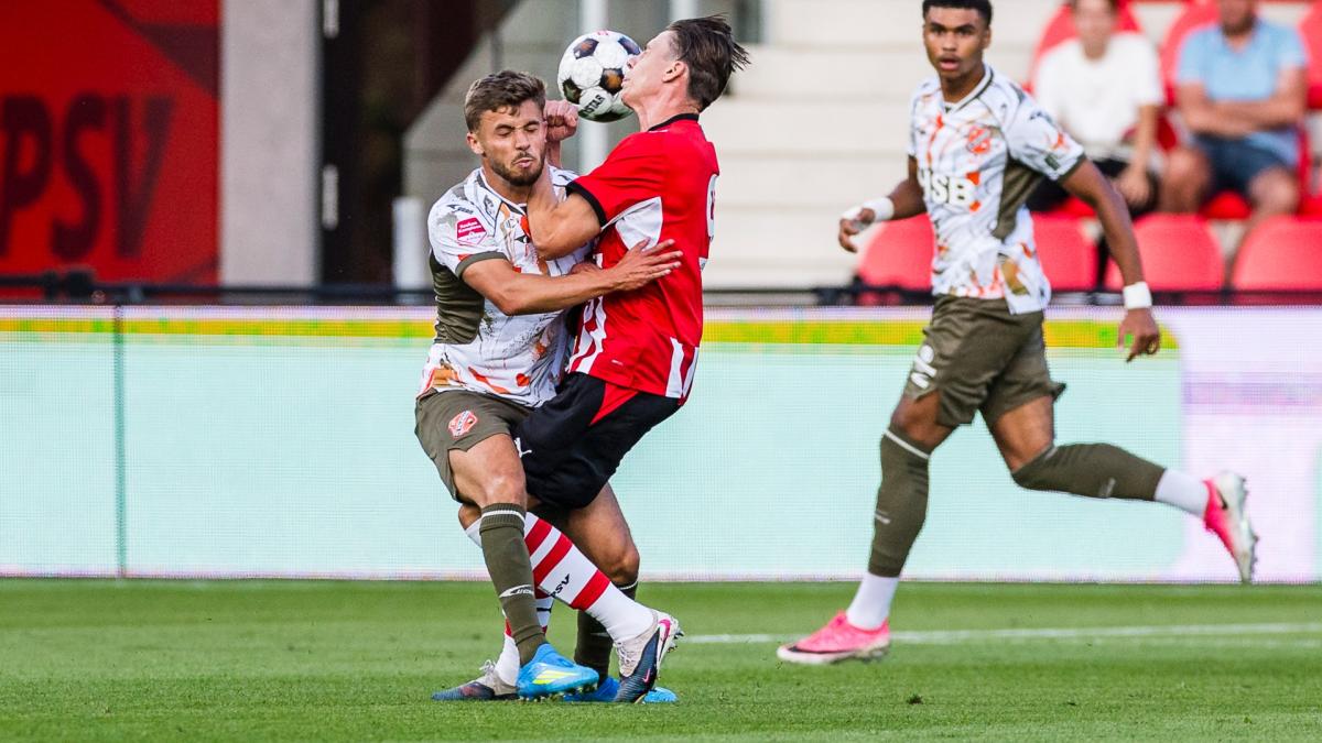 ?? Valse start FC Volendam tegen Jong PSV door late nederlaag