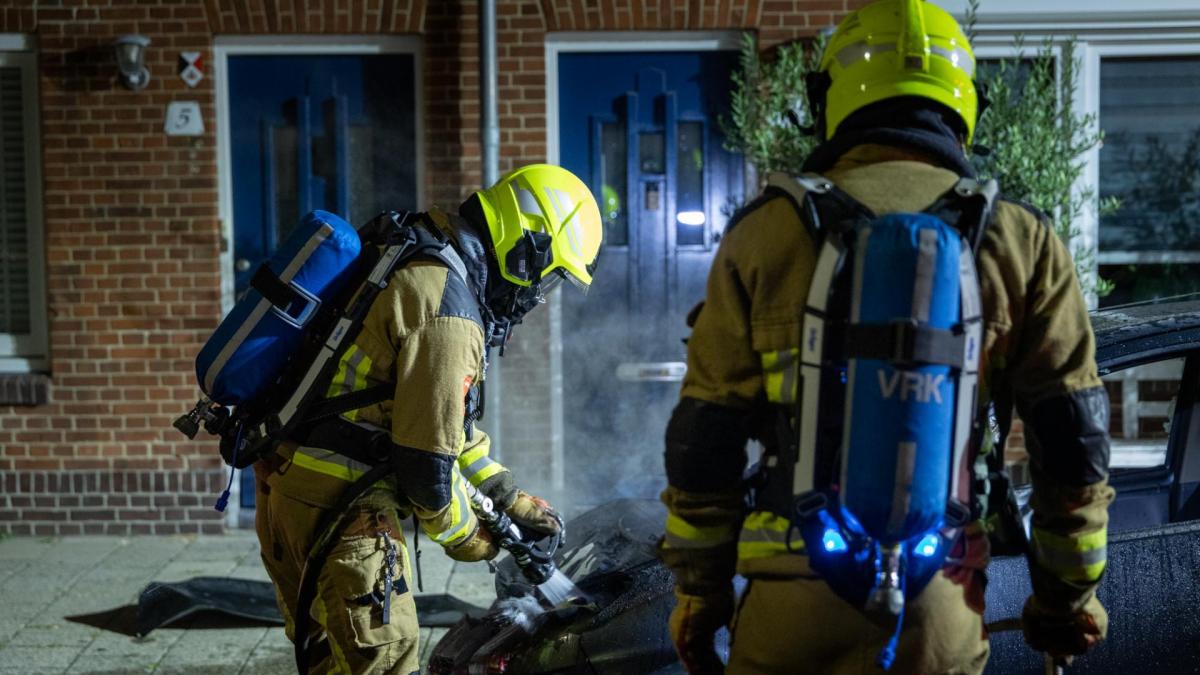 Drie autobranden: auto's uitgebrand in Hilversum, Haarlem en Hoofddorp