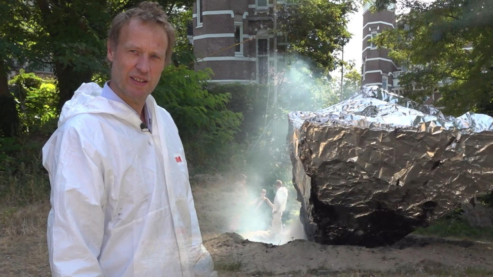 Mysterious meteorite impact next to Paradiso: "Normally nothing of the city center would be left"