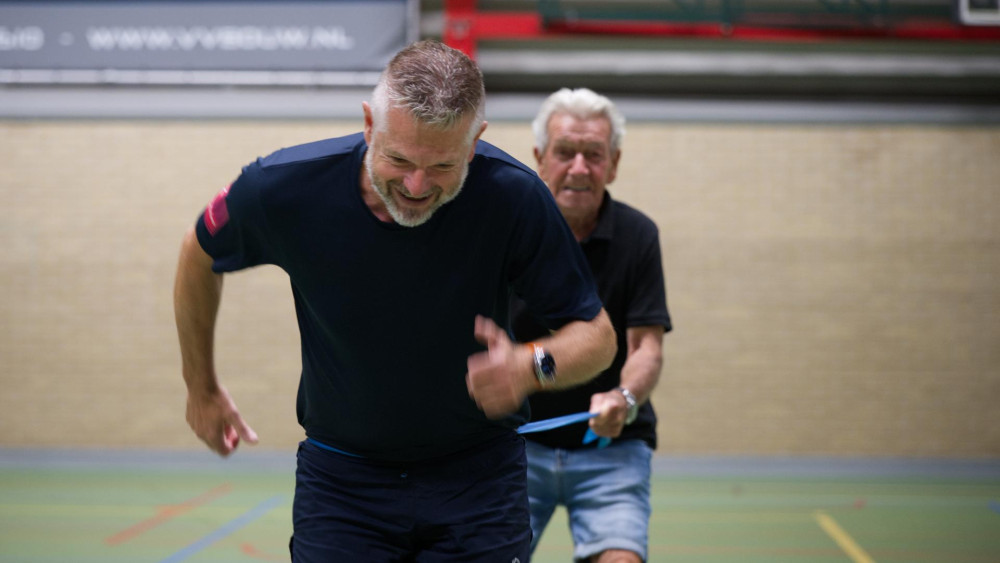Eric gets Haarlem residents with a 'stuttering brain' moving