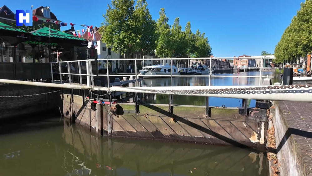 Weesp lock closed until there is a precipitation surplus again: "This is fun for no one"