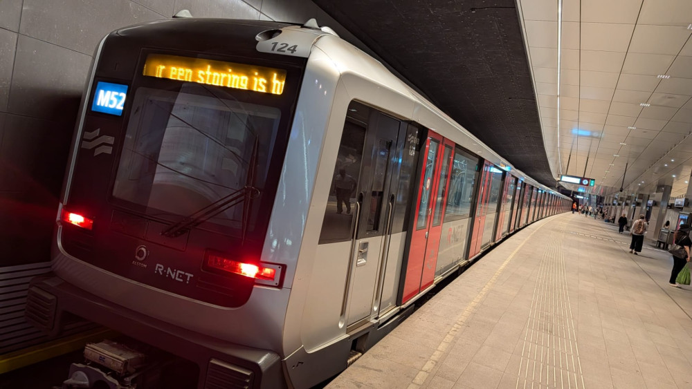 All Amsterdam metro services halted by traffic control system failure
