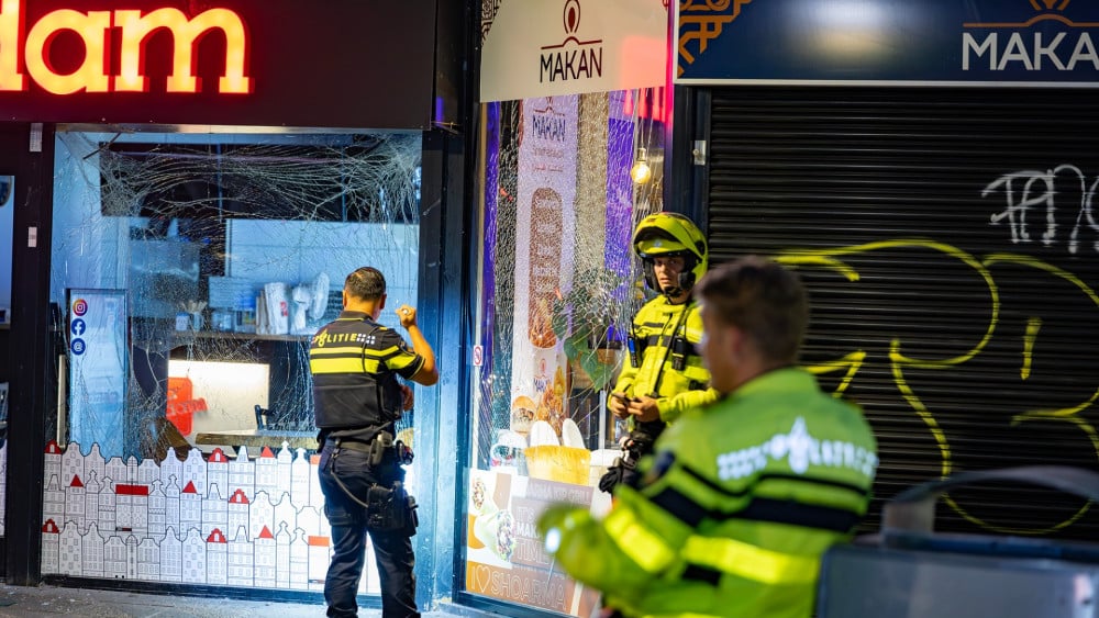 Explosion at jeweler in Buikslotermeerplein, police investigate ATM blast