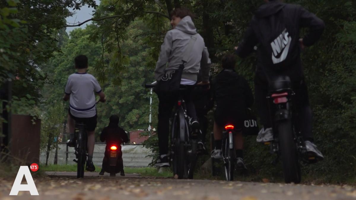 Sportclubs Middenmeer starten proef voor veiligheid leden: ''In het donker fietst niemand alleen''
