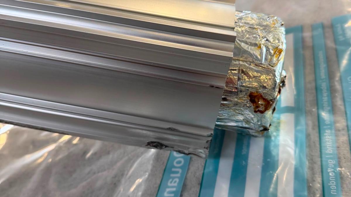 Man (22) opgepakt voor smokkel miljoenenlading crystal meth via Schiphol