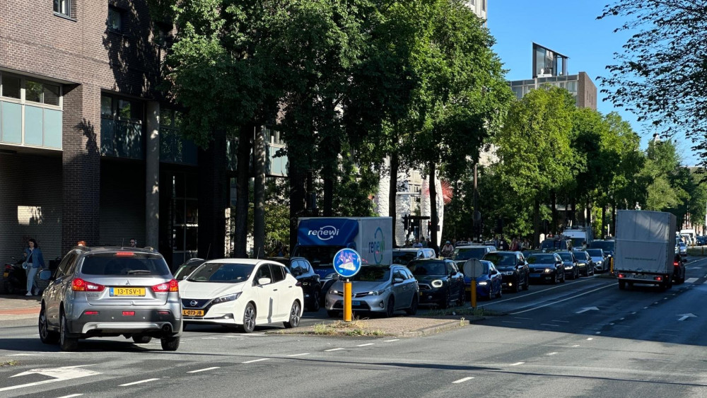 Narrowing of Weesperstraat about to start: one lane per direction and 30 km/h