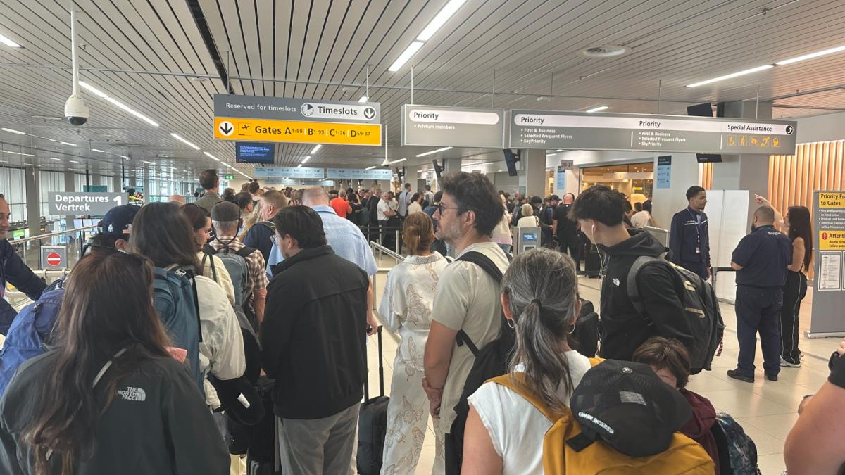 Begrip onder reizigers voor acties Schiphol-beveiligers: 