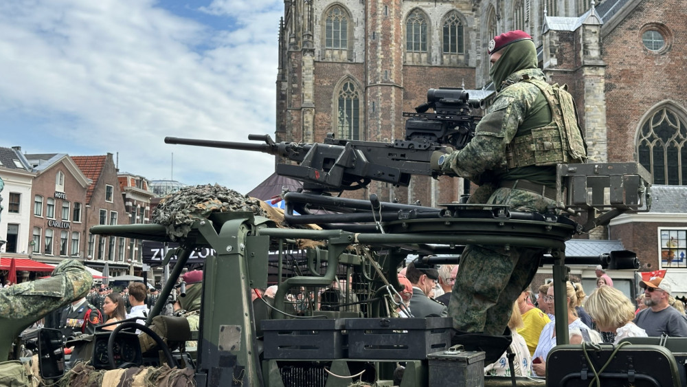 Huzaren van Boreel capture Haarlem for special ceremony