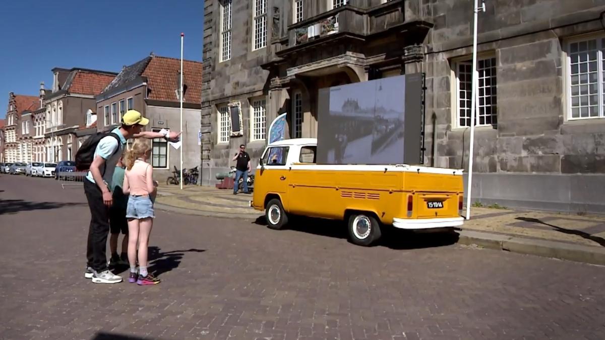 Enkhuizers verrast door mooie, oude beelden van de stad: 
