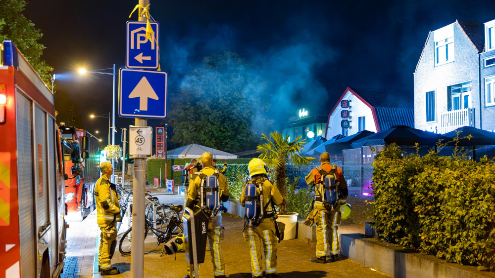 Homes evacuated after kitchen fire at restaurant in Nieuw-Vennep