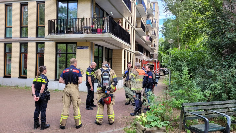Sofa fire in Buikslotermeer home, one injured