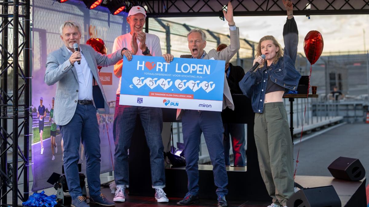 Duizend lopers rennen ruim 250.000 euro bij elkaar op circuit van Zandvoort