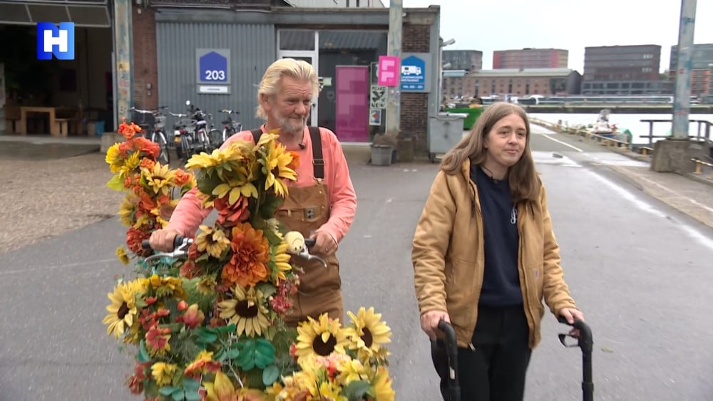 Flowerbikeman returns to Florida after 20 years in Amsterdam: "Sad, ashamed and failed"