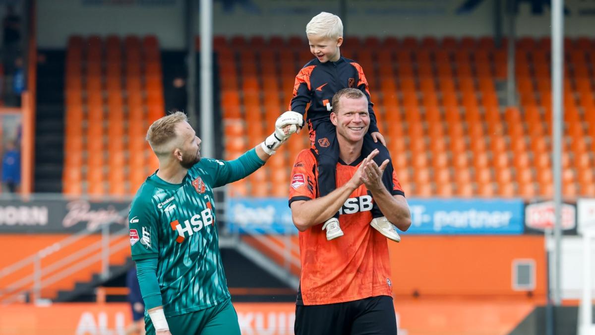 Veerman steelt Volendamse show, uitstekend debuut voor doelman Jurjus